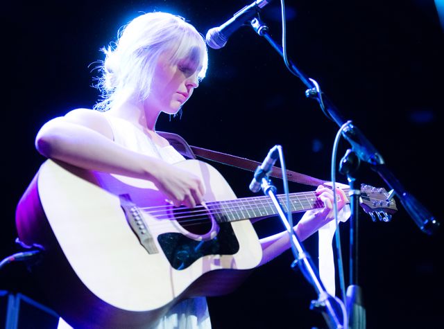 Laura Marling / eTown