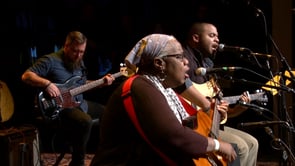 Madisen Ward and The Mama Bear - Modern Day Mystery - eTown