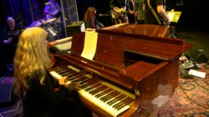 Loreena McKennitt - Greg Laswell - Water Is Wide - eTown