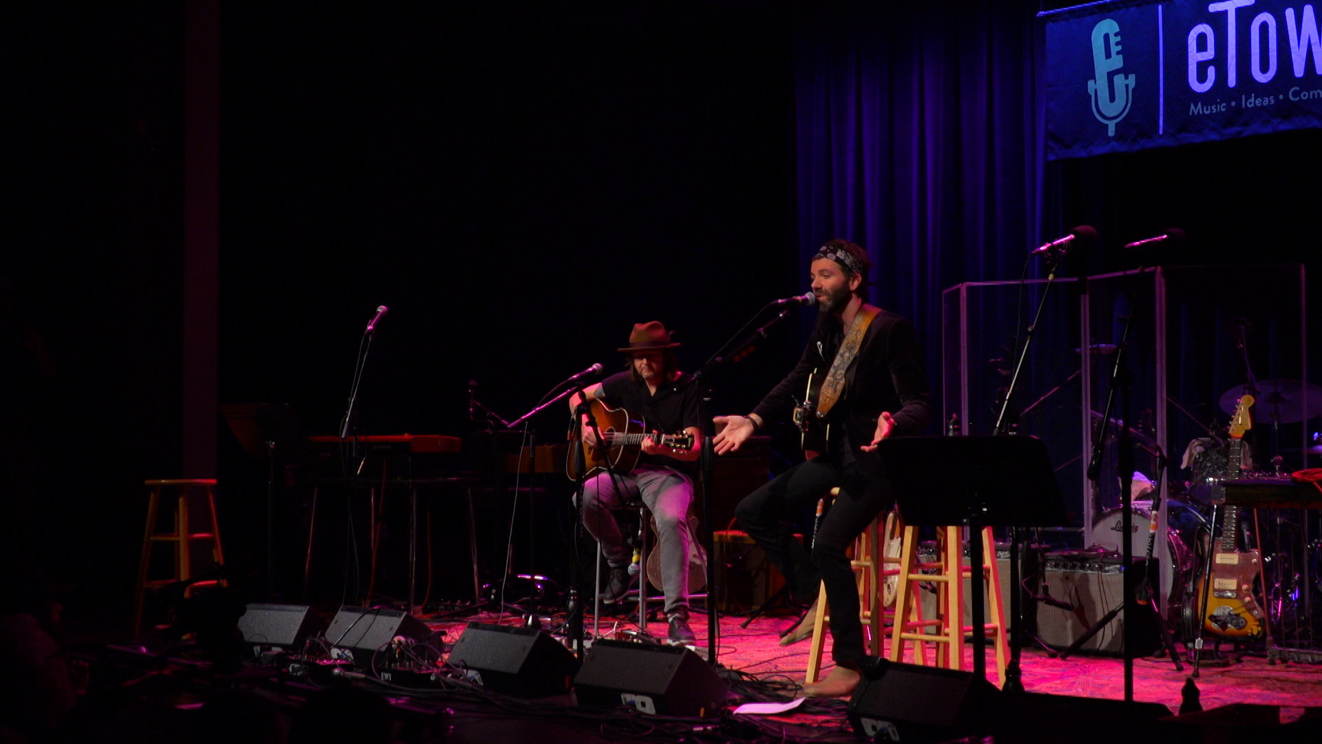 Pull Stills.01_01_56_18.Still011