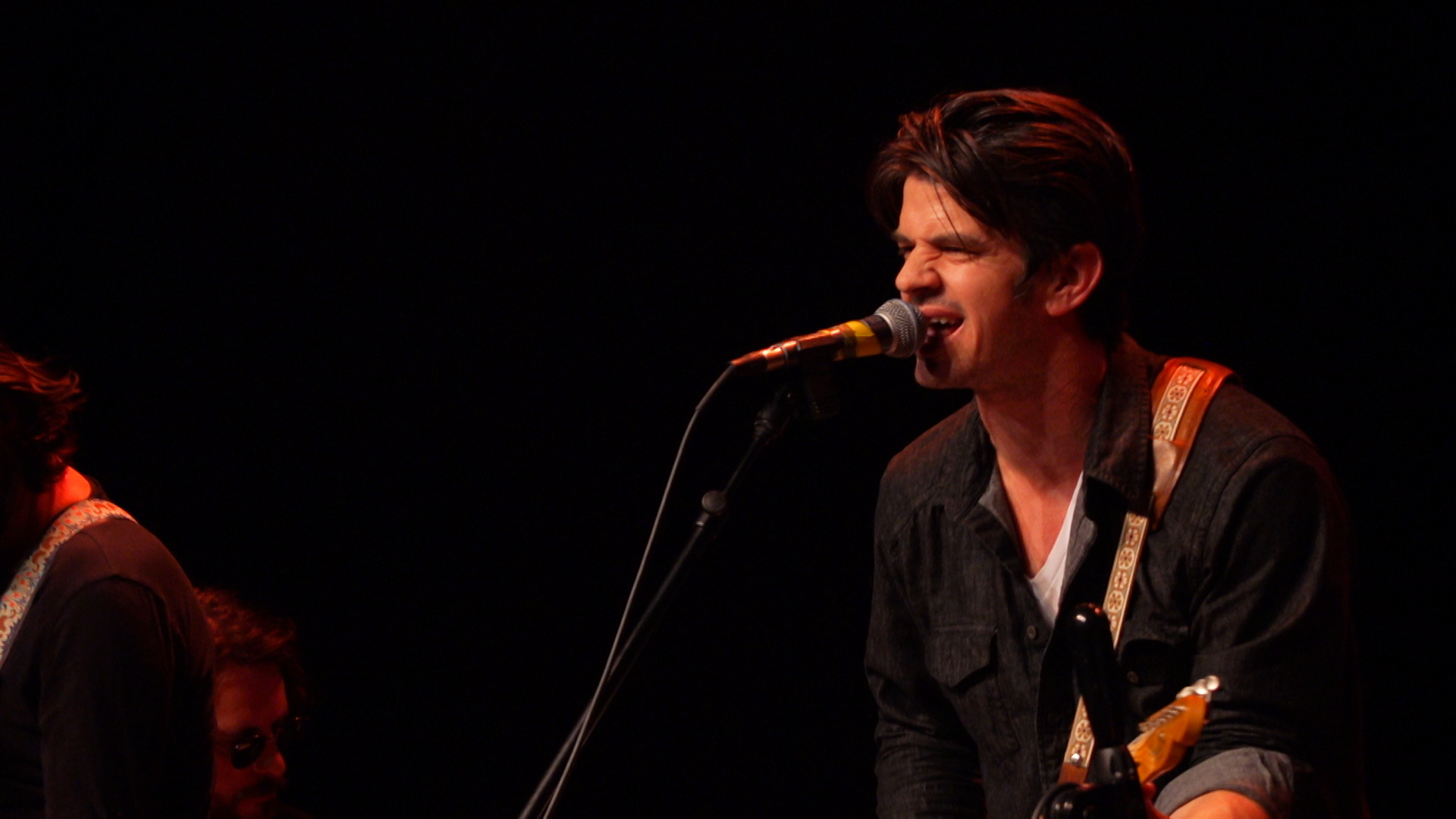 Pull Stills.01_43_47_08.Still020