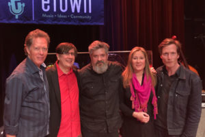 The Mountain Goats / Joe Sampson