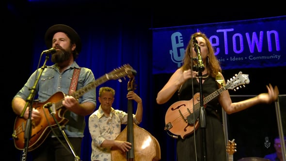 The Waifs - "Ironbark" - eTown