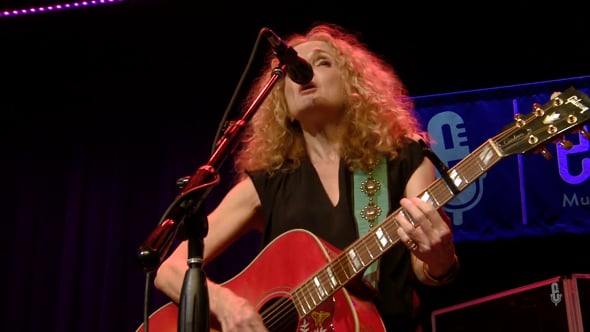 Patty Griffin - "Hourglass" - eTown