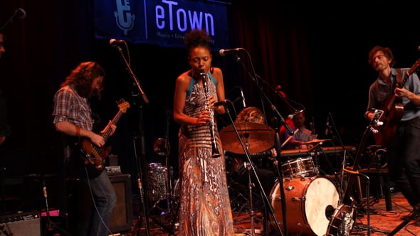 Capitol Sun Rays - "All Right" - eTown