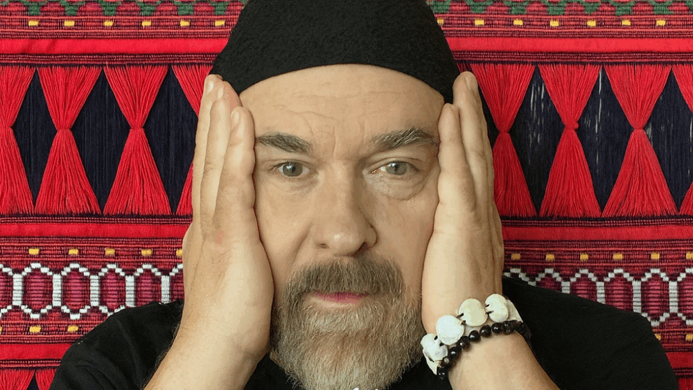 Charles Blenzig plays eTown on October 2